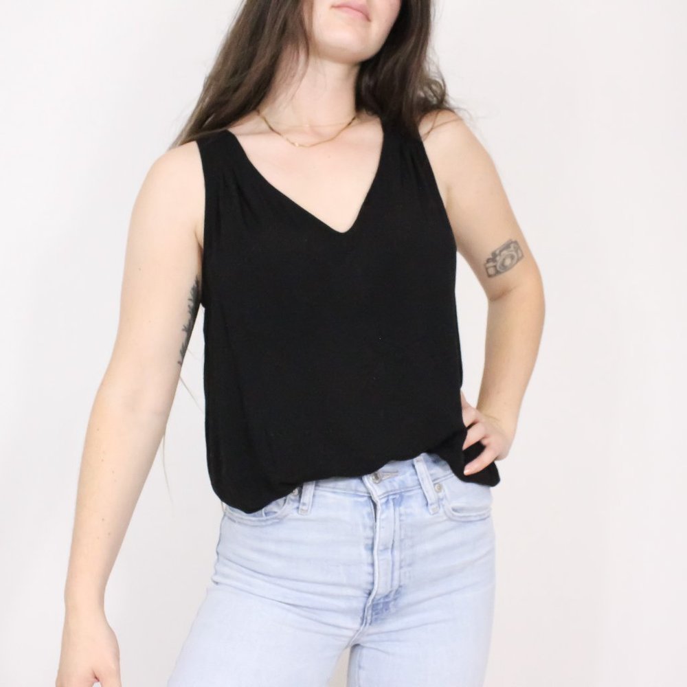 *Old Navy Black Tank Top with Keyhole back
